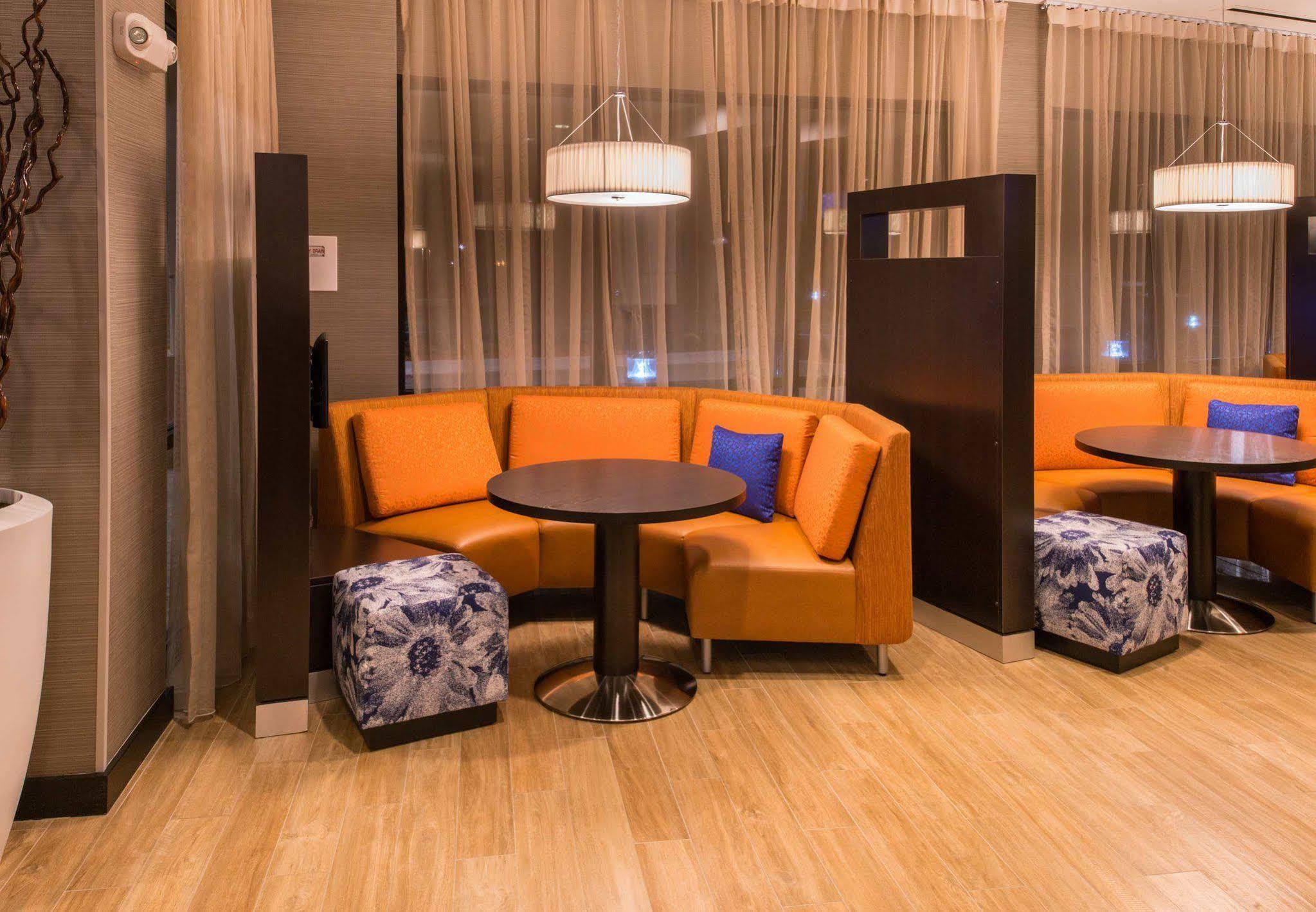 Courtyard By Marriott Jacksonville Zewnętrze zdjęcie