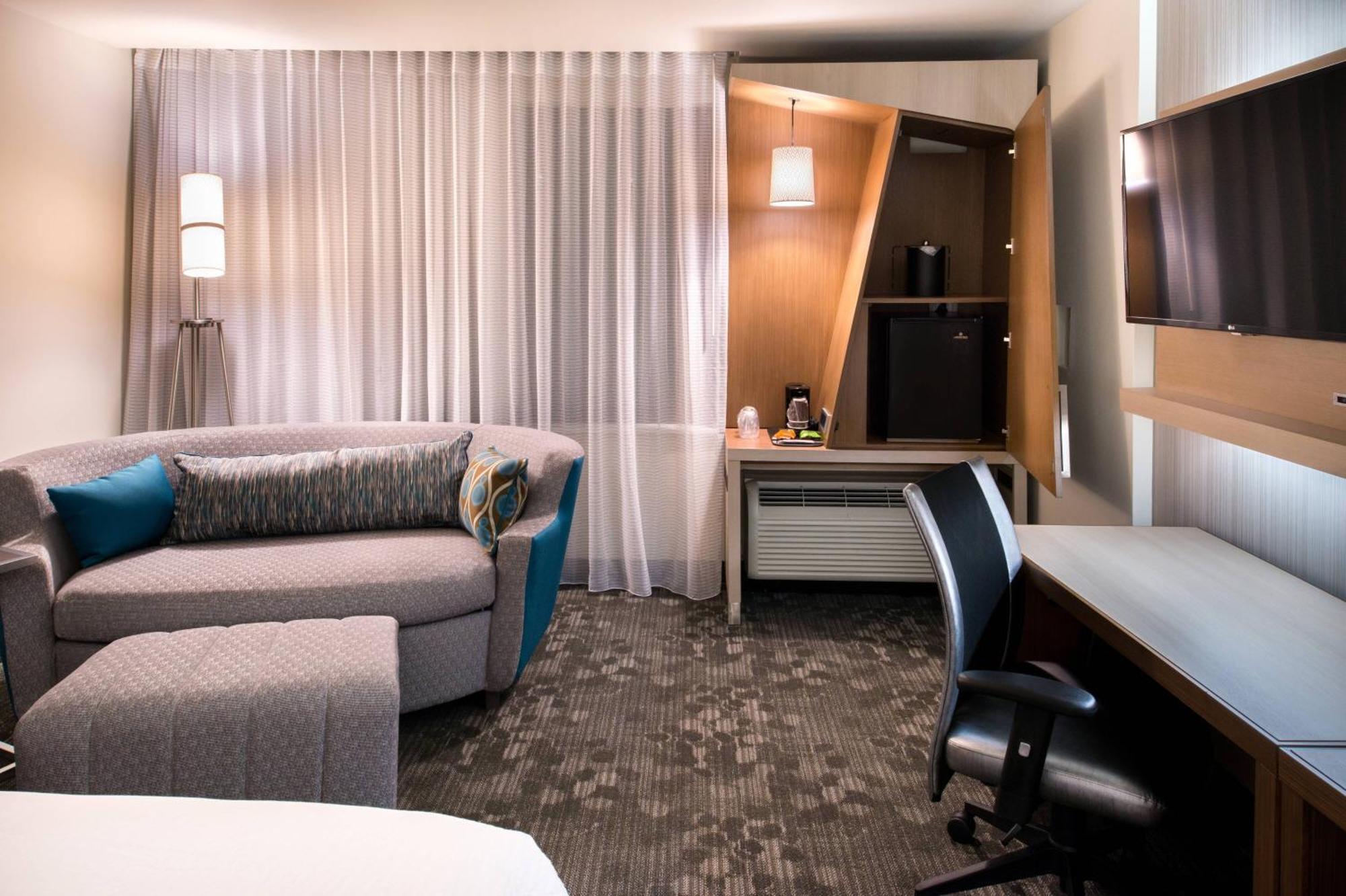 Courtyard By Marriott Jacksonville Zewnętrze zdjęcie