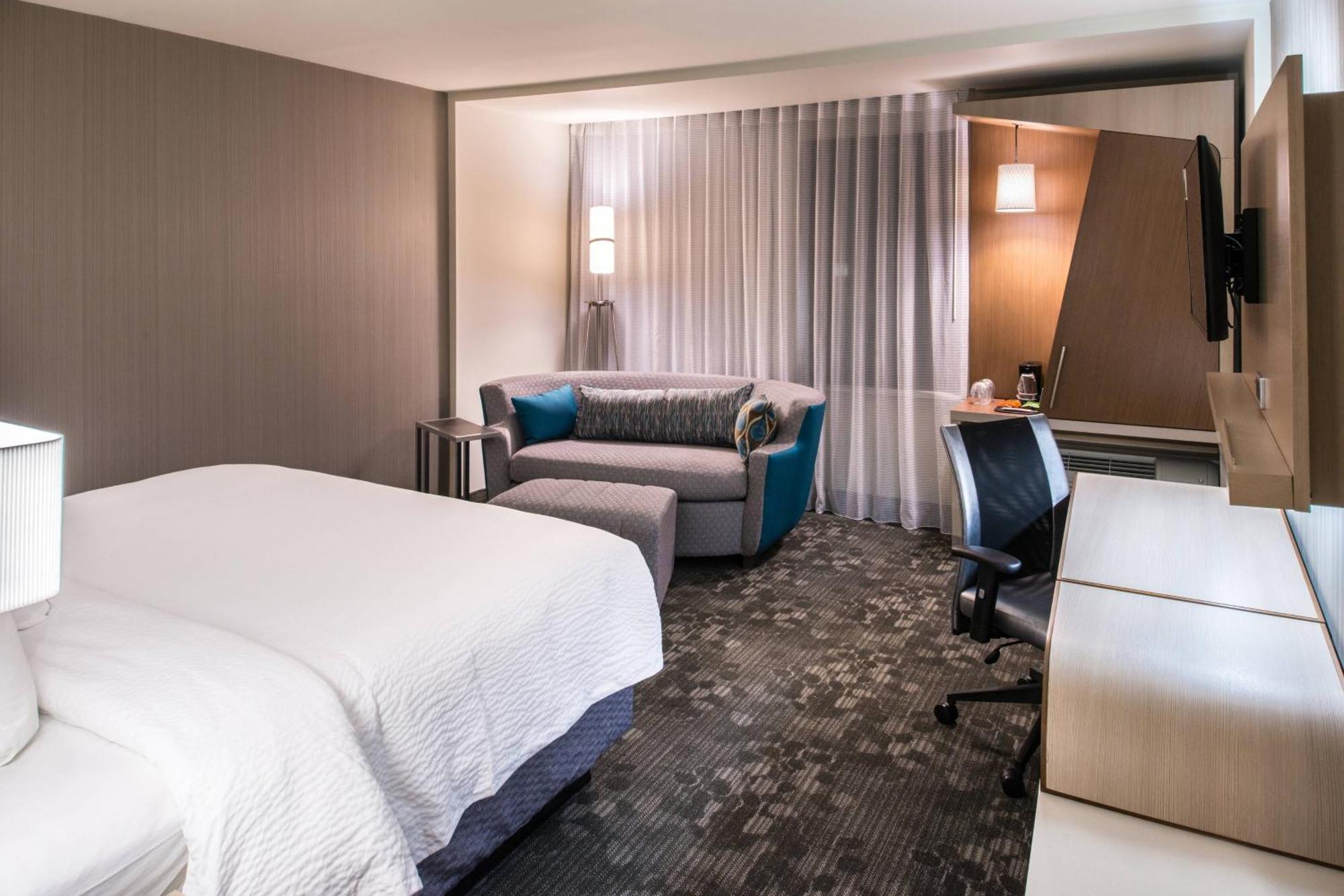 Courtyard By Marriott Jacksonville Zewnętrze zdjęcie